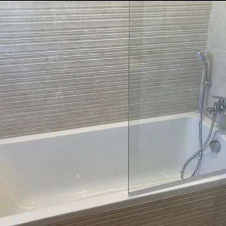 Διαμέρισμα Front Sea View 3 Bdr Huge Parking - S-5 *